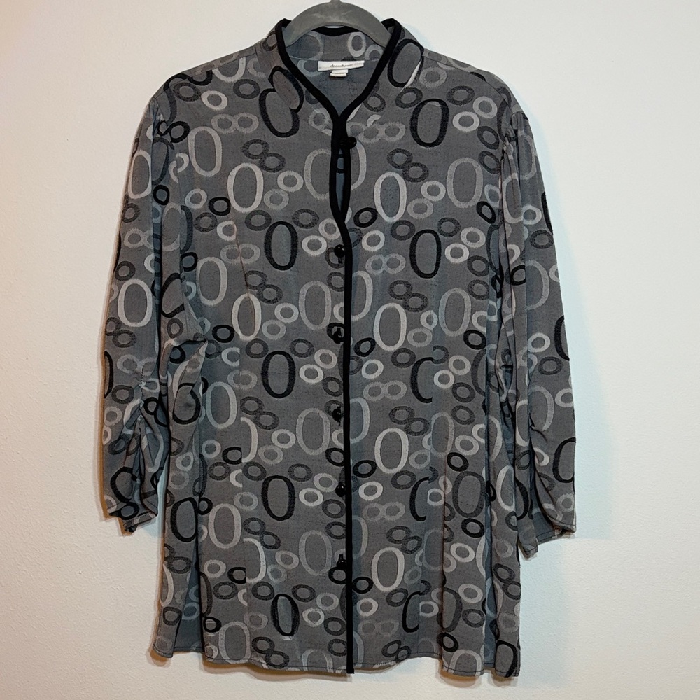 Dressbarn Gray and Black Patterned Top